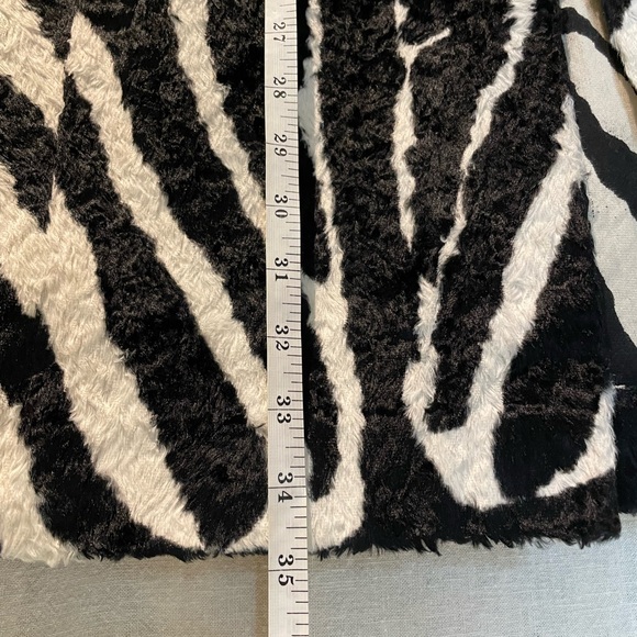 One of a kind designer skirt from PARIS. Fits M+hips. Zebra pattern with style! - Picture 14 of 16